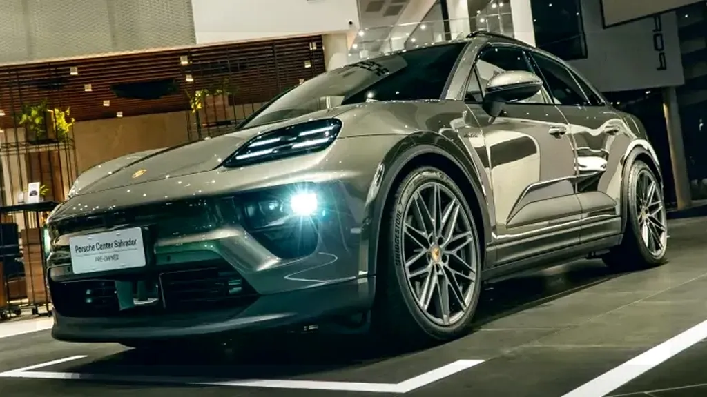 Foto de um porsche macan
