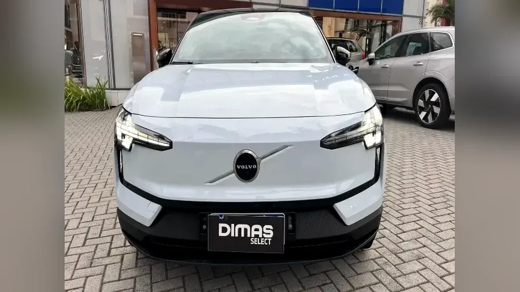 Foto de um volvo ex30