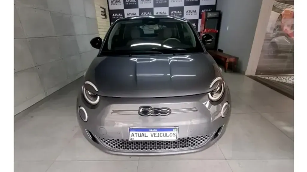 Foto de um fiat 500e