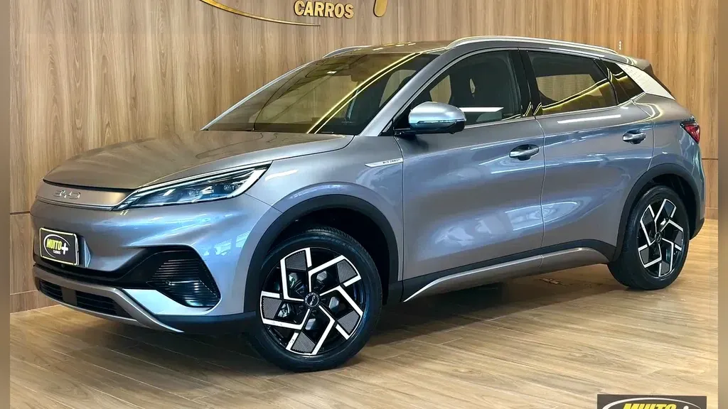 Foto de um byd yuan plus