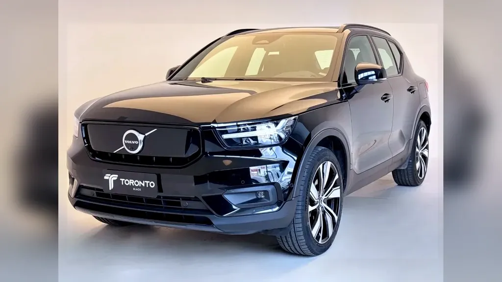 Foto de um volvo xc40 recharge