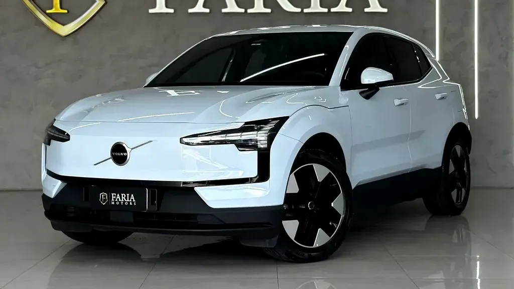 Foto de um volvo ex30