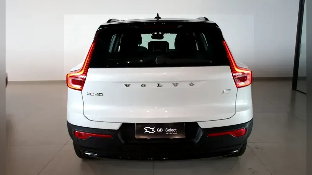 Volvo XC40 Recharge - Imagem 10