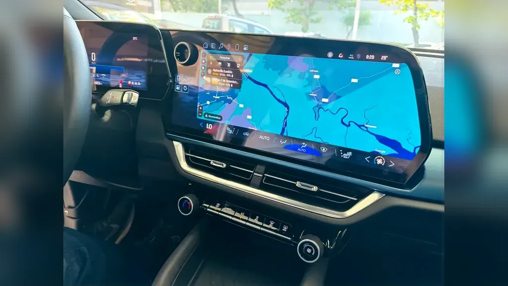 Chevrolet Equinox EV - Imagem 13