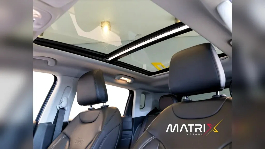 Jeep Compass 4xe Plug-in Hybrid - Imagem 8