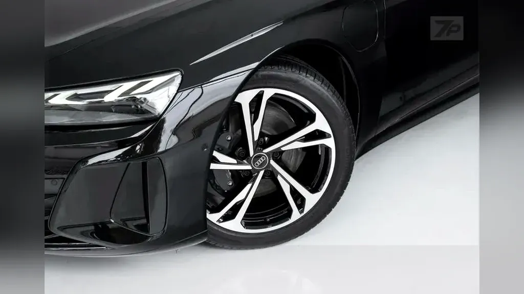 Audi E-tron  GT - Imagem 17