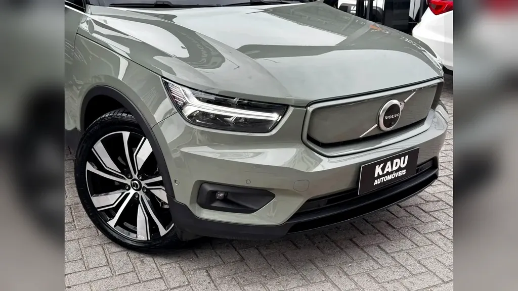 Volvo XC40 Recharge - Imagem 5