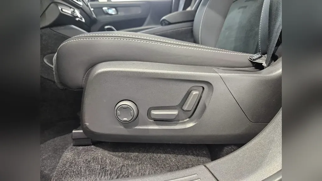 Volvo C40 Recharge - Imagem 8