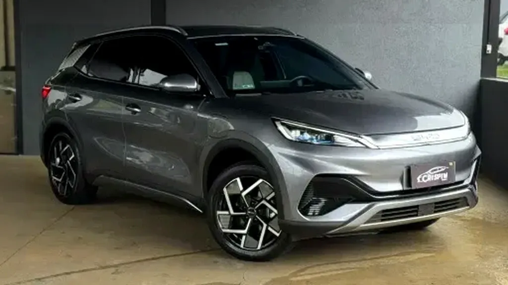 Foto de um byd yuan plus