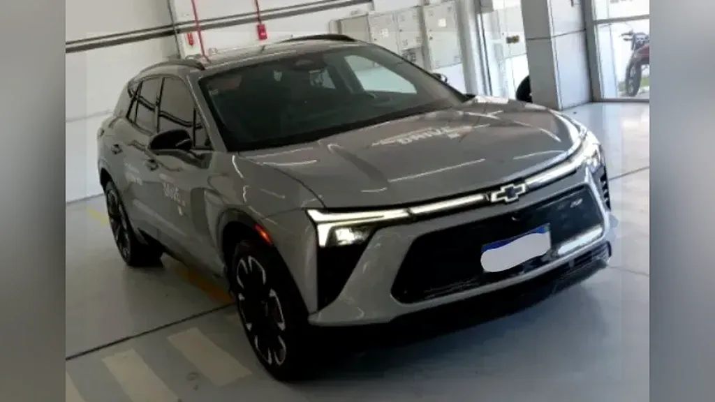 Foto de um chevrolet blazer ev