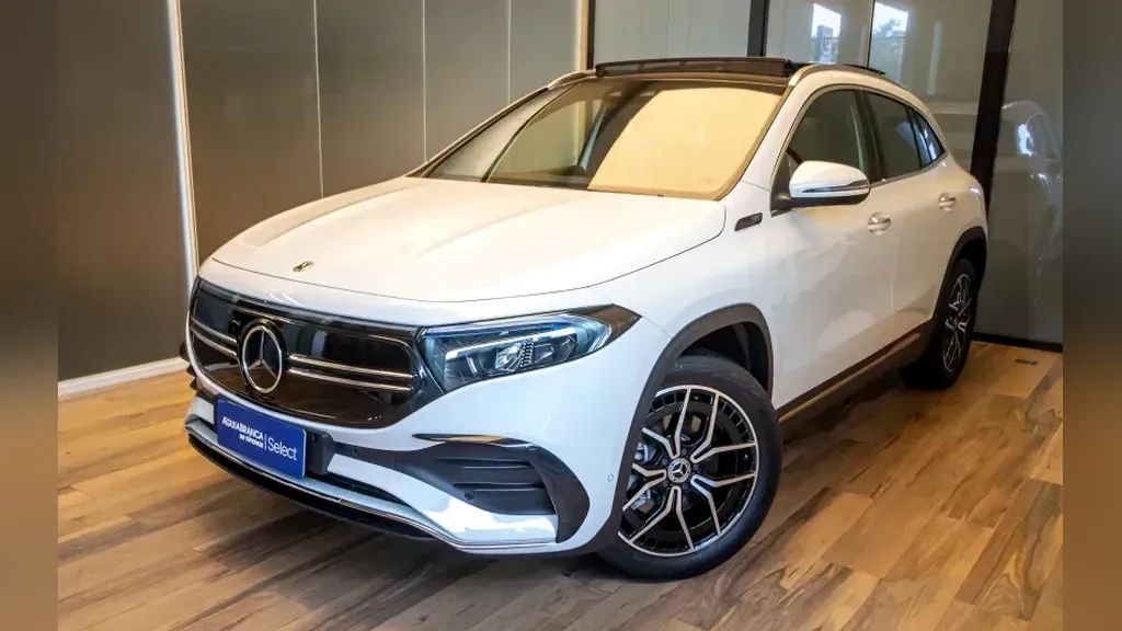 Foto de um mercedes eqa 250