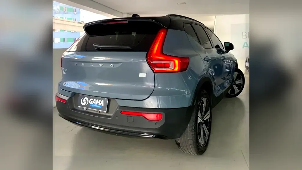 Volvo XC40 Recharge - Imagem 6