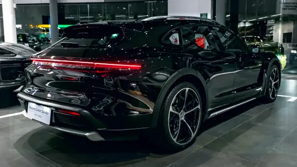 Porsche Taycan - Imagem 4