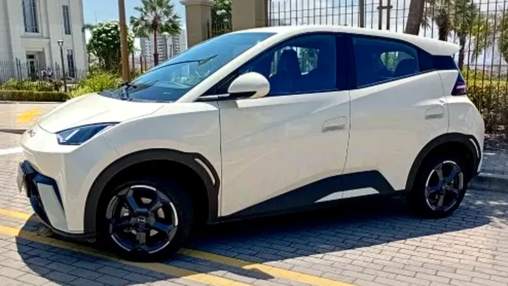 BYD Dolphin - Imagem 2