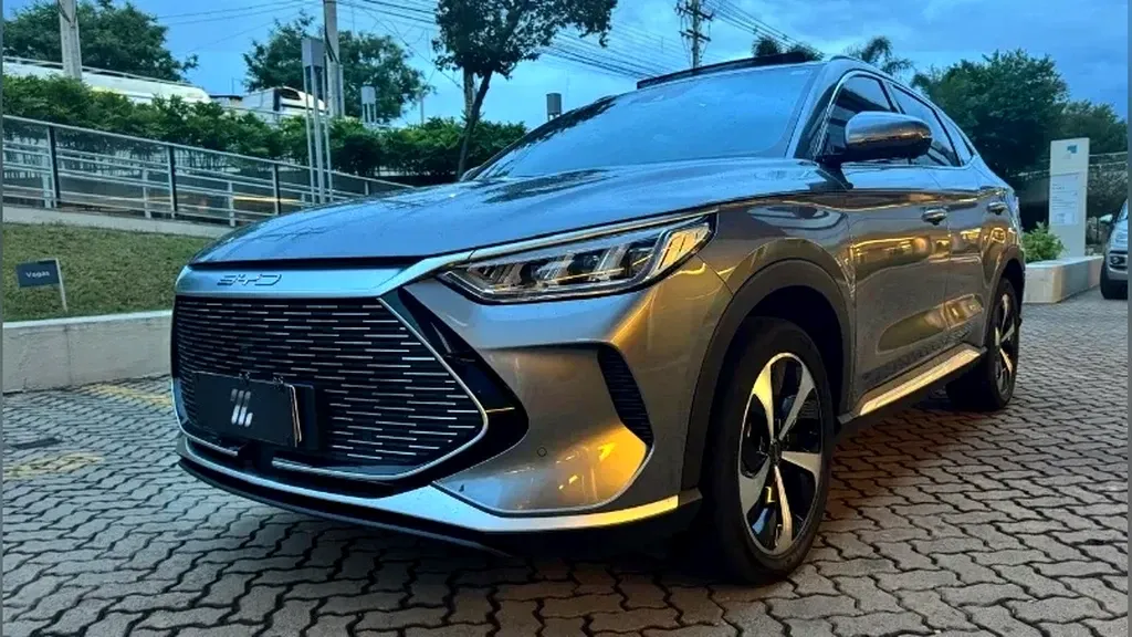 Foto de um byd song plus