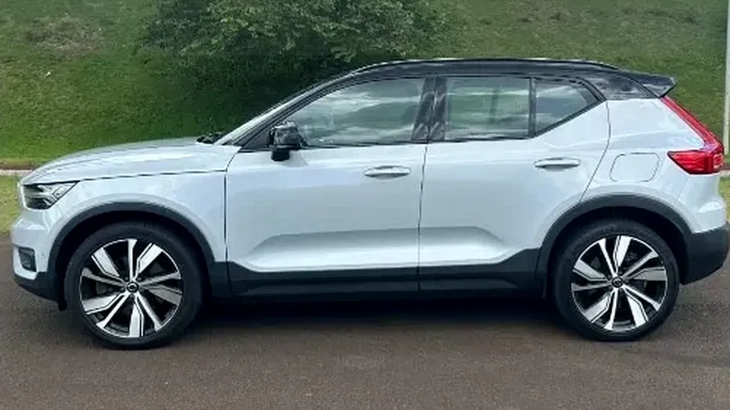 Volvo XC40 Recharge - Imagem 7