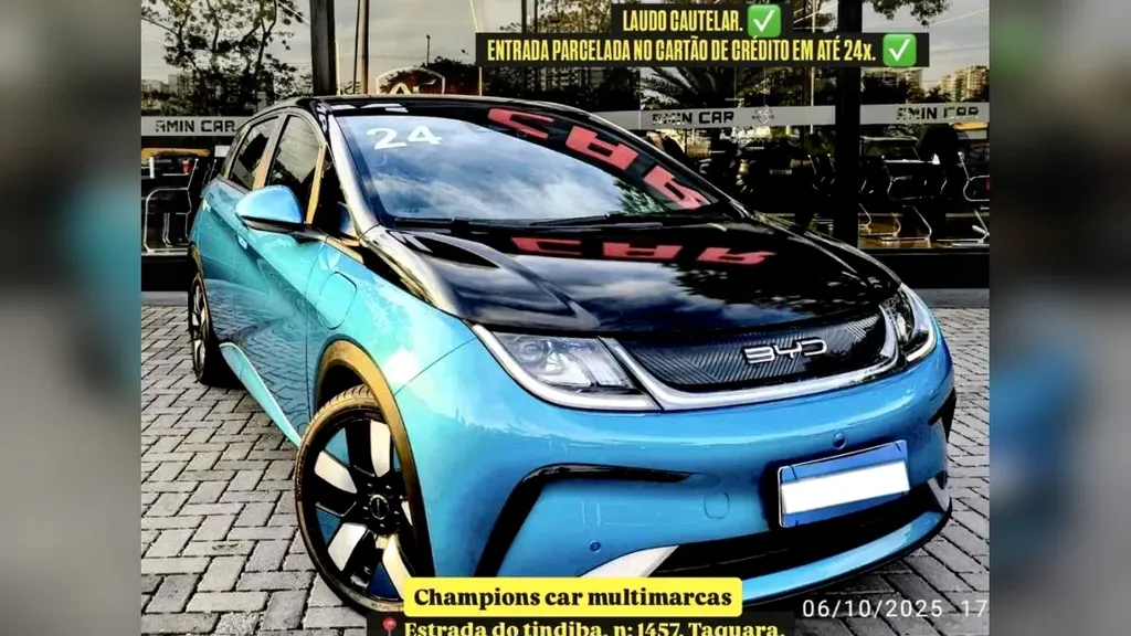 Foto de um byd dolphin plus