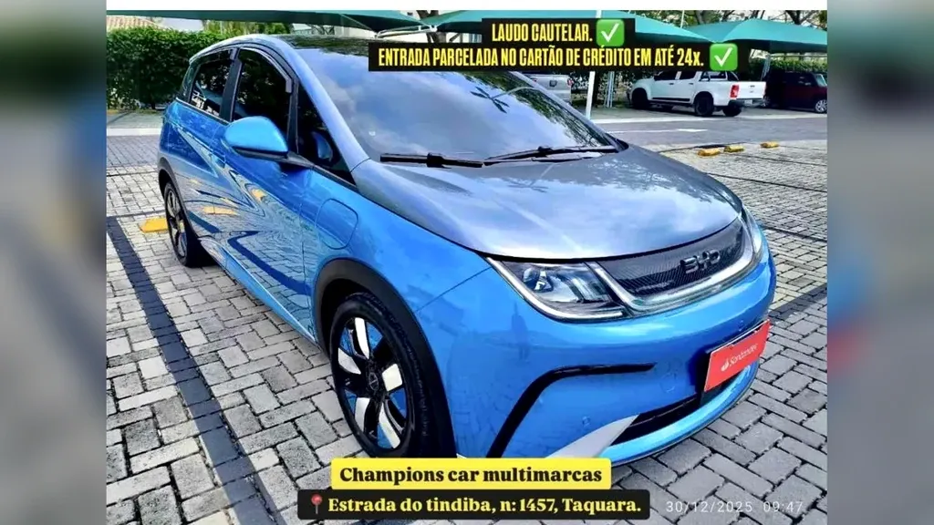 Foto de um byd dolphin plus