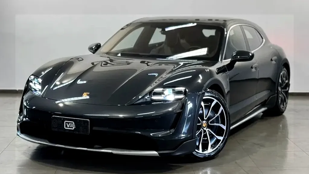 Foto de um porsche taycan