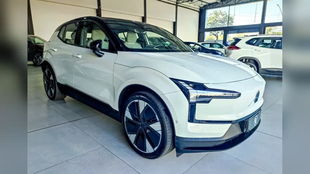 Volvo EX30 - Imagem 3