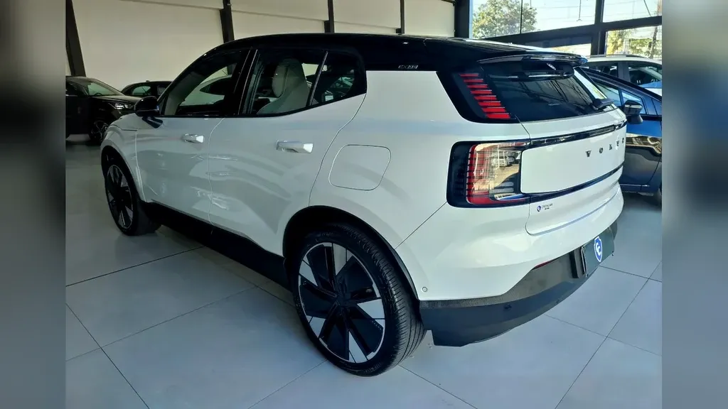 Volvo EX30 - Imagem 4
