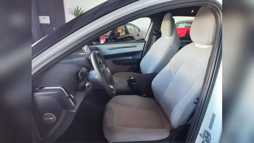 Volvo EX30 - Imagem 19