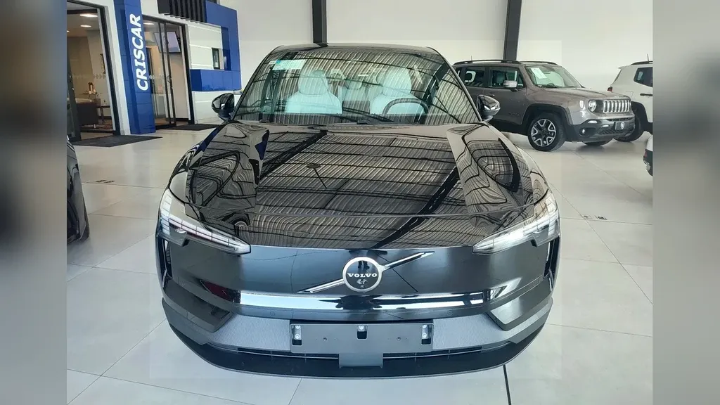 Volvo EX30 - Imagem 2