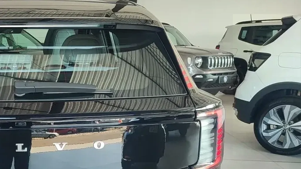 Volvo EX30 - Imagem 6