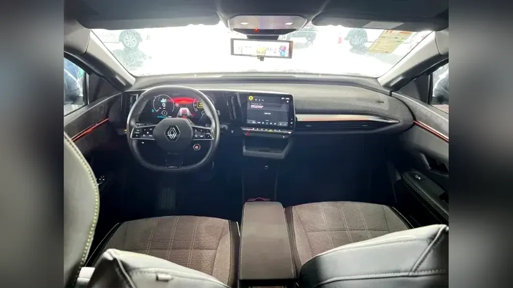 Renault Megane E-tech Electric - Imagem 7