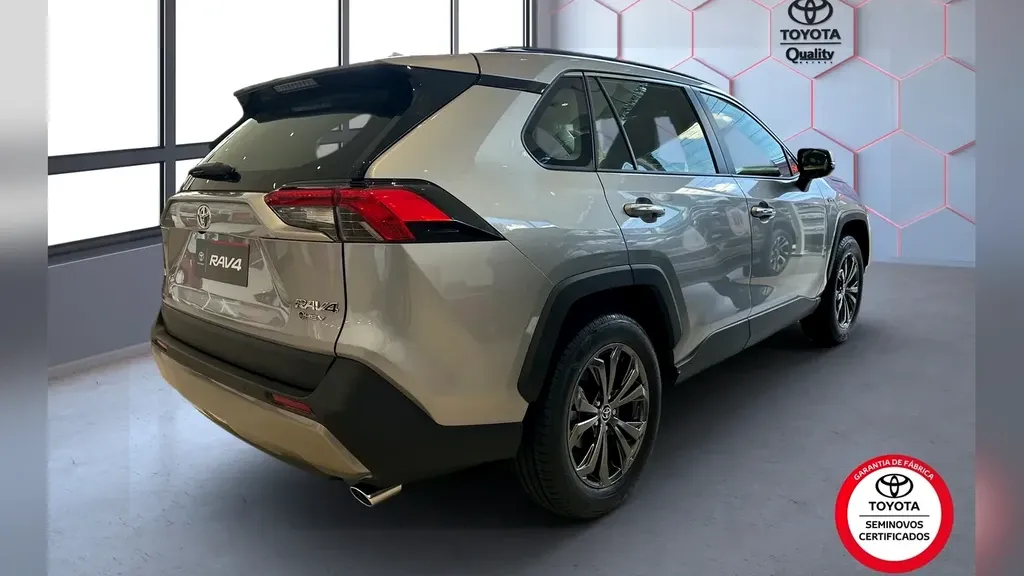Toyota Rav4 EV - Imagem 4