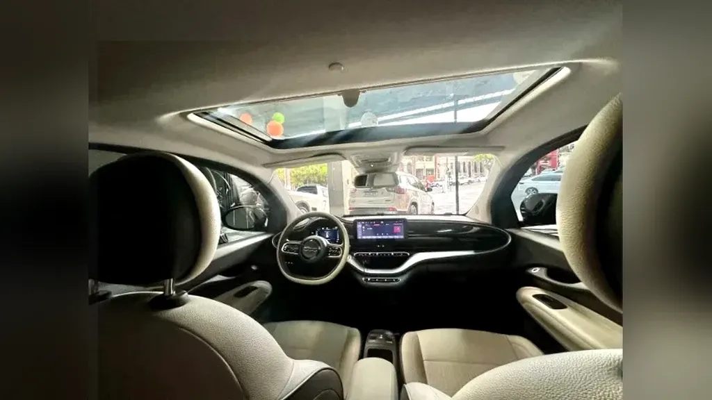 Fiat 500e - Imagem 8