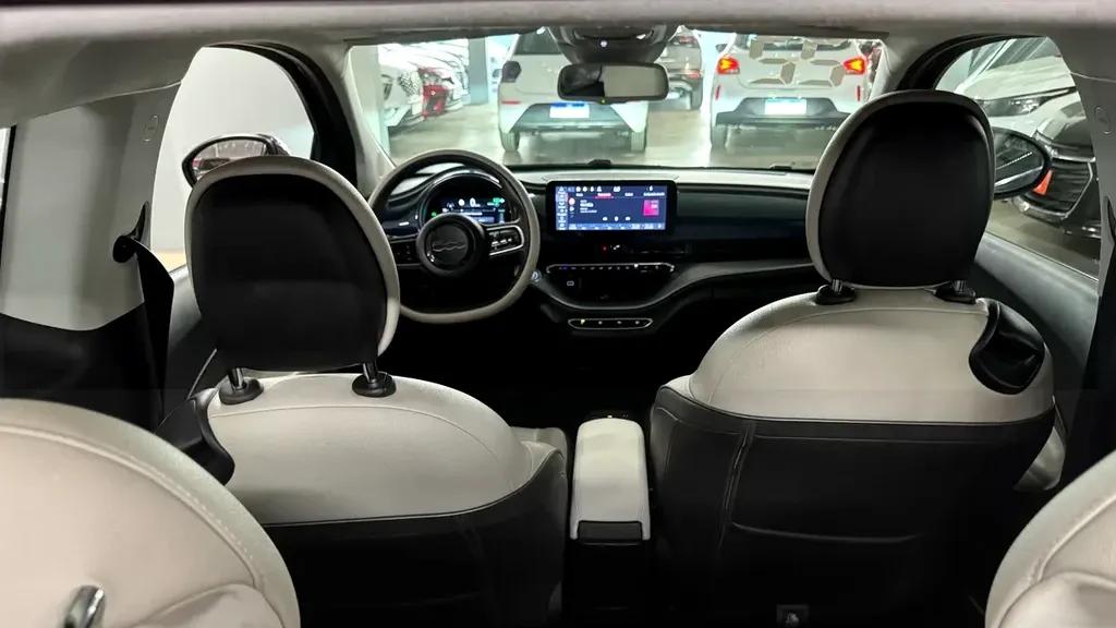 Fiat 500e - Imagem 15