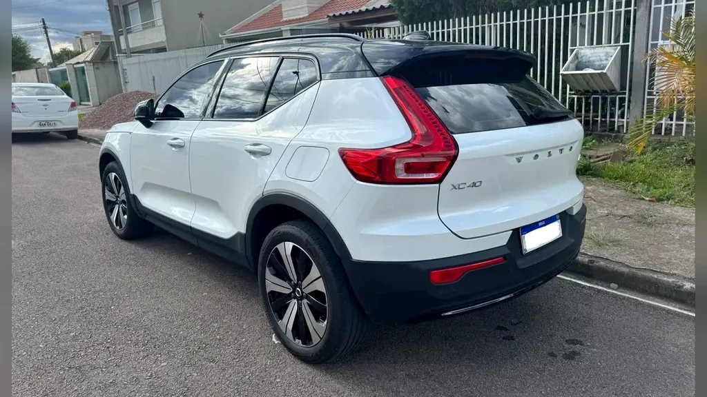 Volvo XC40 Recharge - Imagem 3