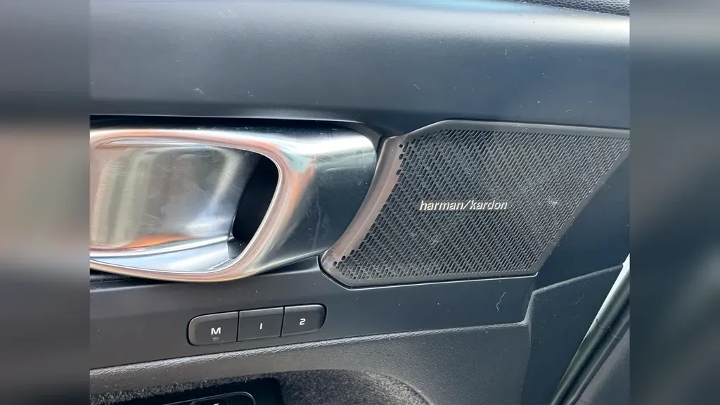 Volvo XC40 Recharge - Imagem 16