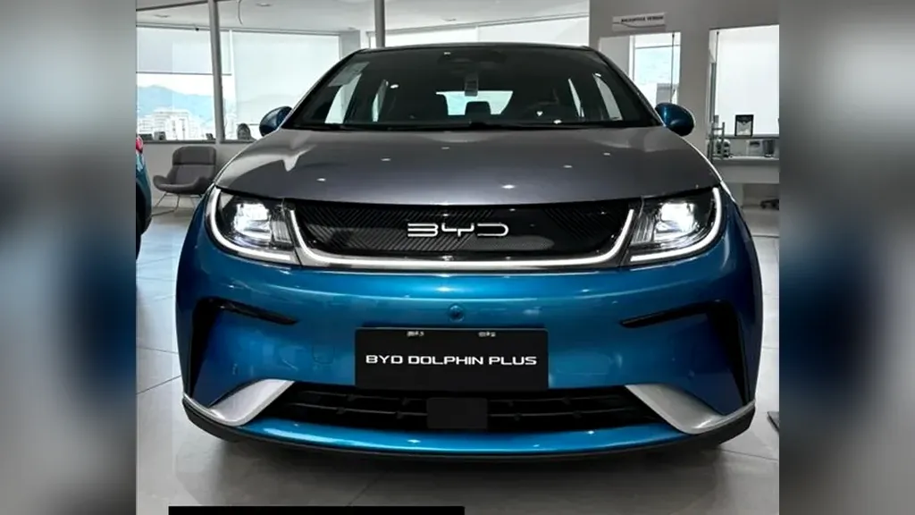 Foto de um byd dolphin plus