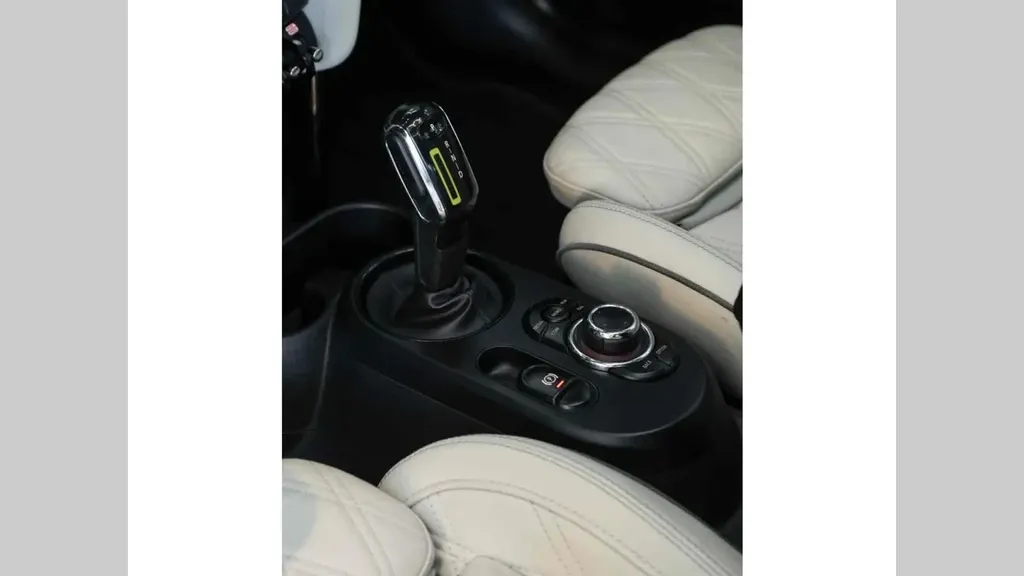 Mini CooperSE - Imagem 12