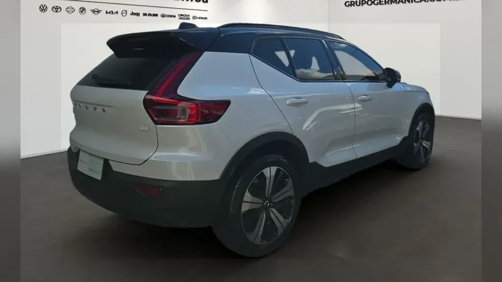 Volvo XC40 Recharge - Imagem 3