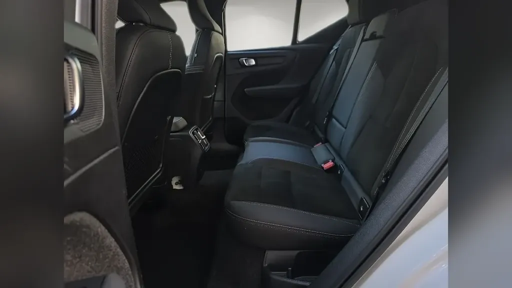 Volvo XC40 Recharge - Imagem 11