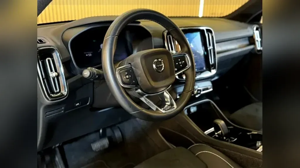 Volvo XC40 Recharge - Imagem 10