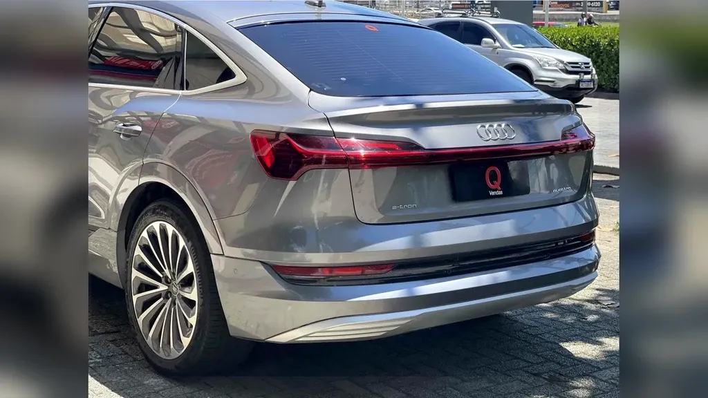 Audi E-tron Sportback - Imagem 10