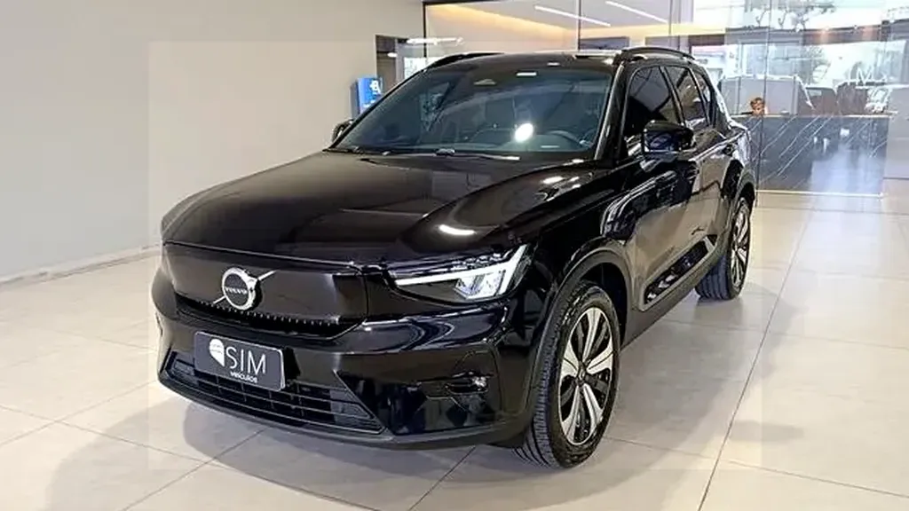 Foto de um volvo xc40 recharge