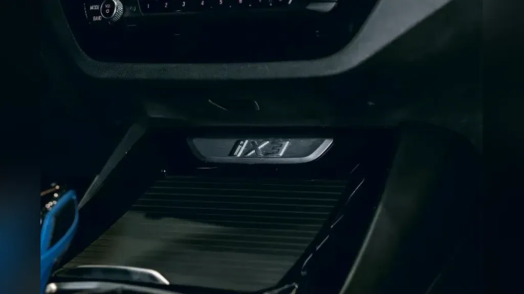 BMW IX3 - Imagem 12