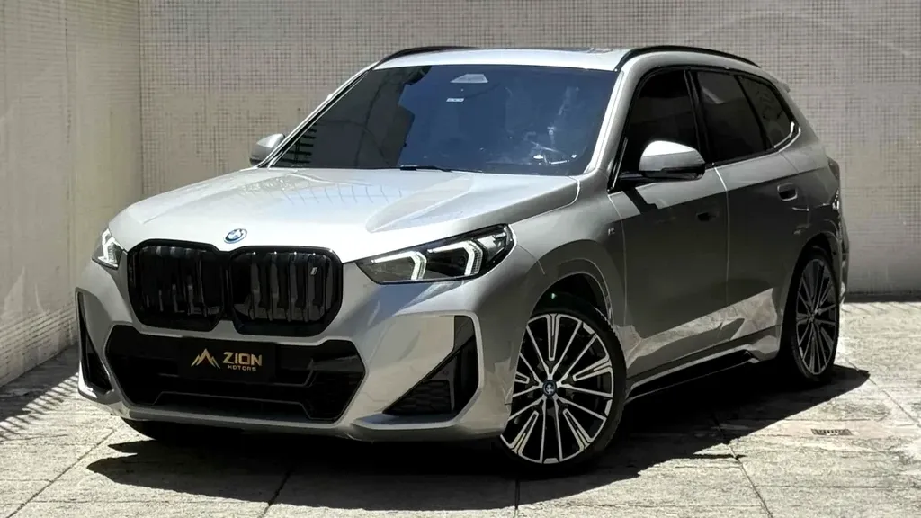 BMW IX1 - Imagem 3