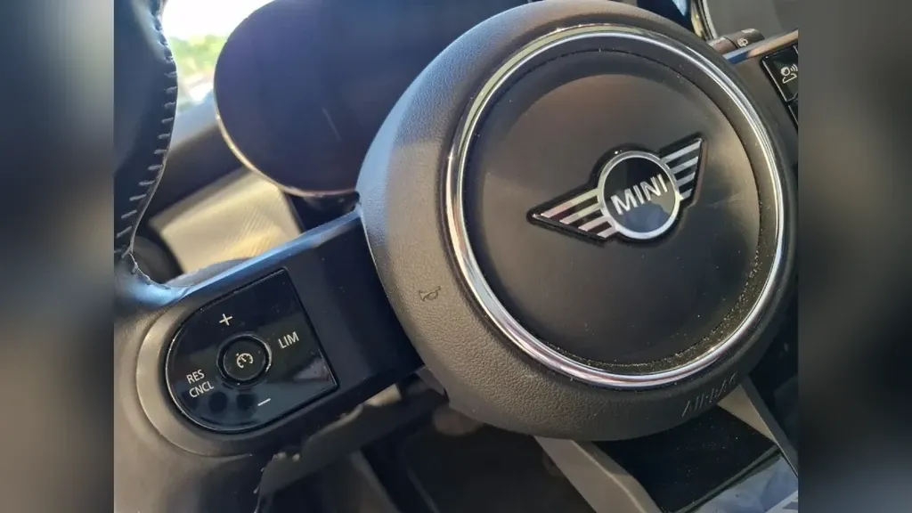 Mini CooperSE - Imagem 12