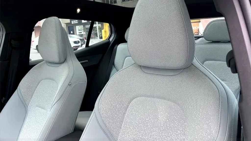 Volvo EX30 - Imagem 9