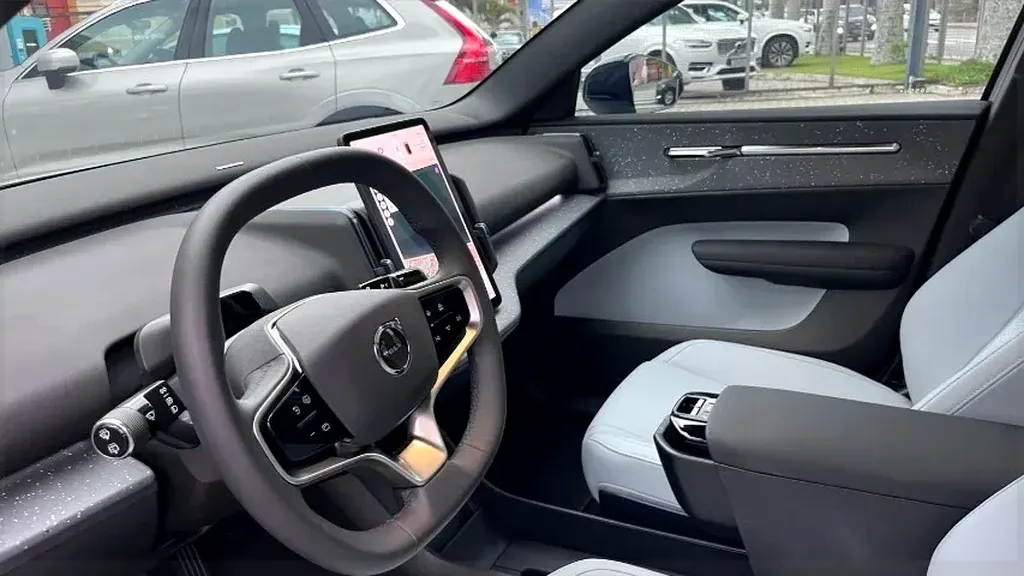 Volvo EX30 - Imagem 10
