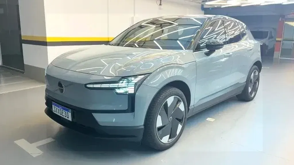 Volvo EX30 - Imagem 2