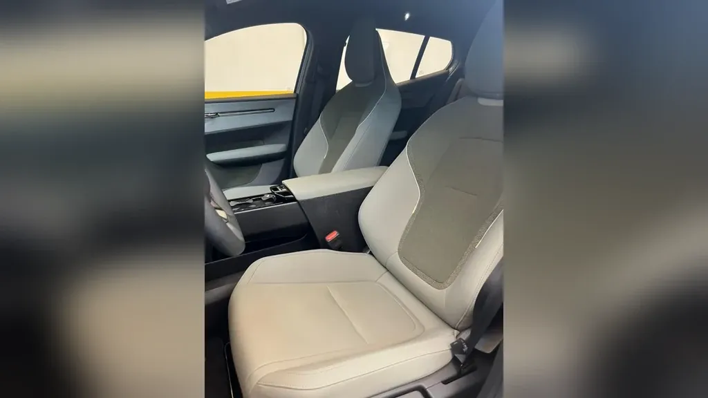 Volvo EX30 - Imagem 5