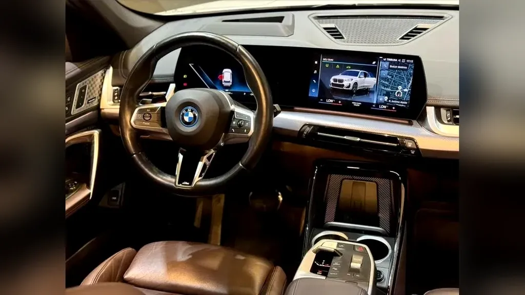 BMW IX1 - Imagem 16