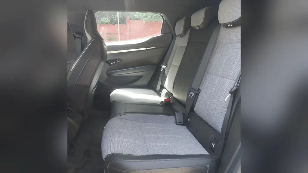 Renault Megane E-tech Electric - Imagem 8